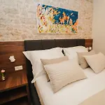 City Harbour Deluxe Suites